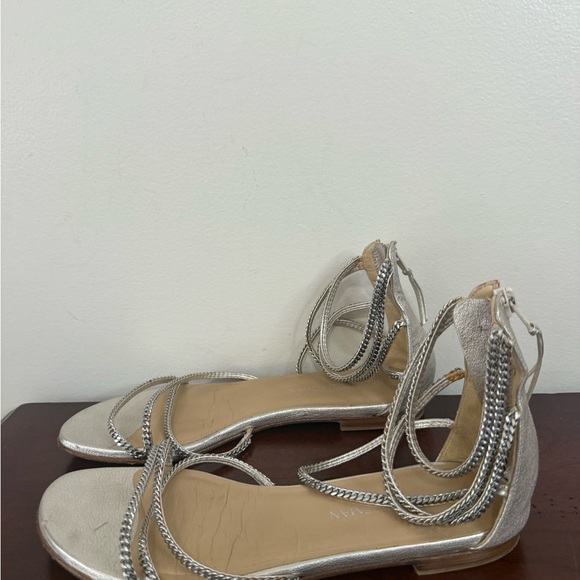 Stuart Weitzman “Chaindown” Metallic Silver Sandals with chain strap size 9 - Picture 4 of 9
